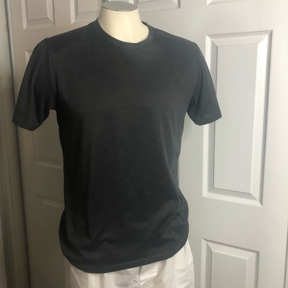 The North Face Flash Dry Dark Gray Black T Shirt M - Picture 1 of 7